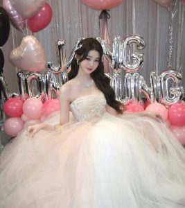 Attachment for IVE Stops Accepting Fan Gifts Except Letters